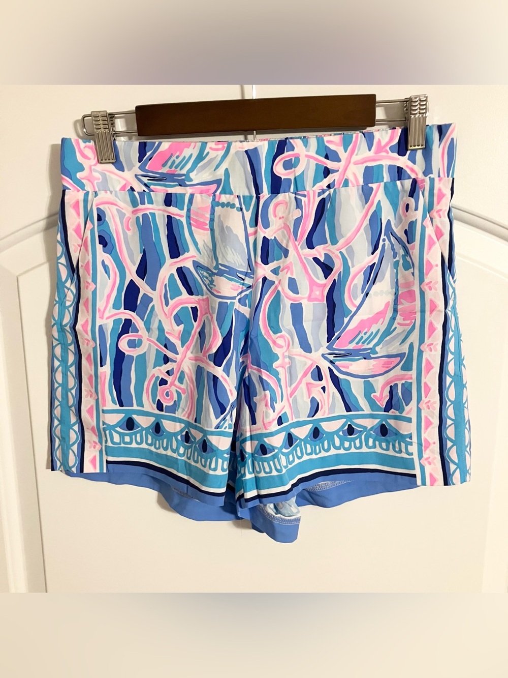 Lilly Pulitzer Neilah Short in the Skim Blue Reel Nauti Engineered print Size S